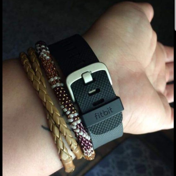 Fit Bit Charge HR - Picture 2 of 2